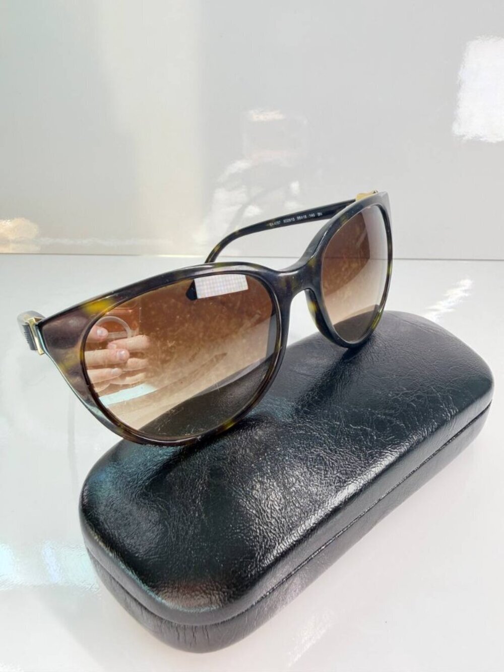 Stylish Emporio Armani Sunglasses in Excellent Frame Condition